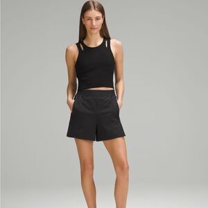 Lululemon Stretch Woven Relaxed-Fit High-Rise Shorts 4” Size Medium Black NWOT